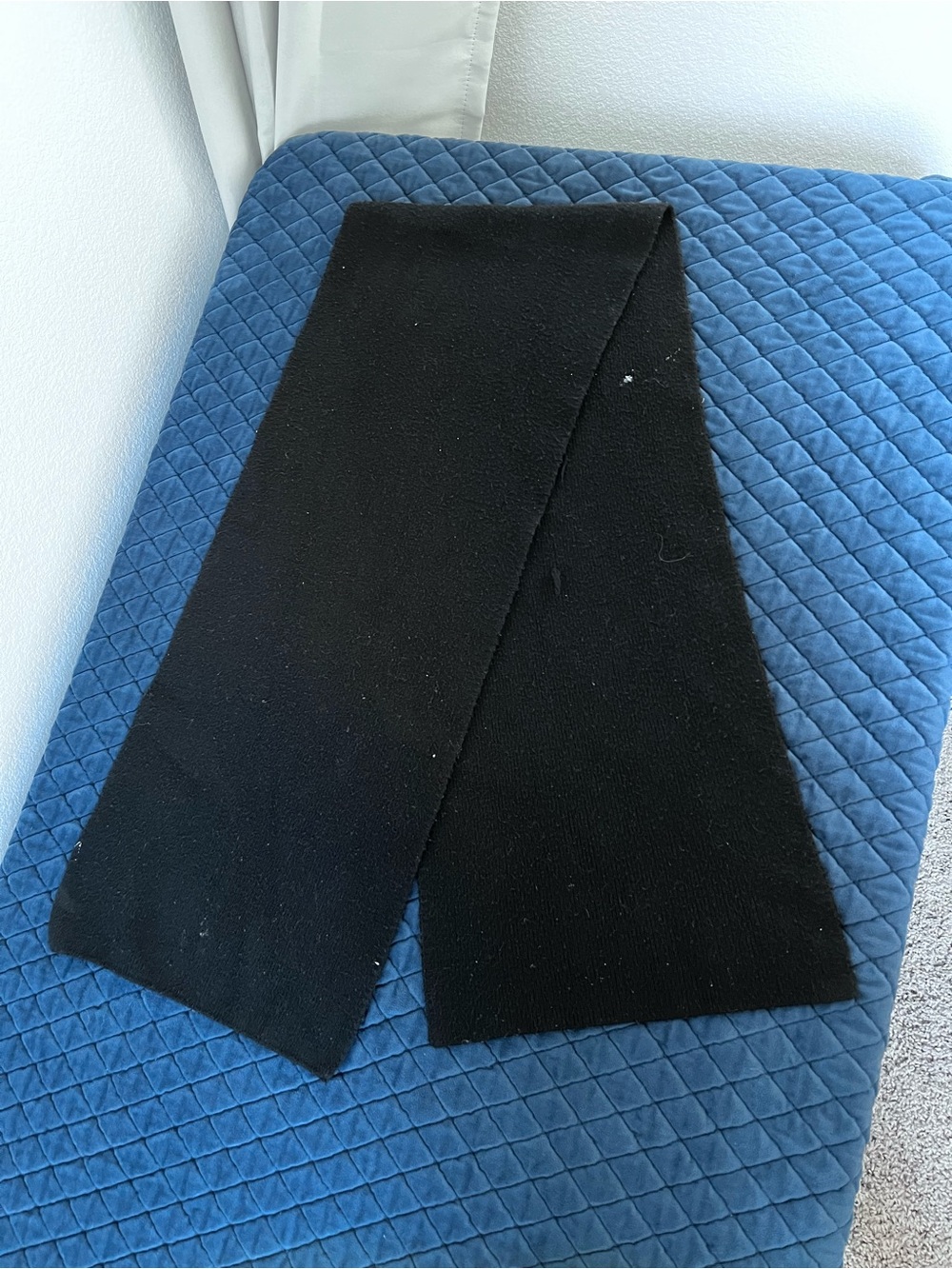 Men's Black Scarf - Minimal Winter Accessory - Size 13”x60.5” Casual Men’s Wear